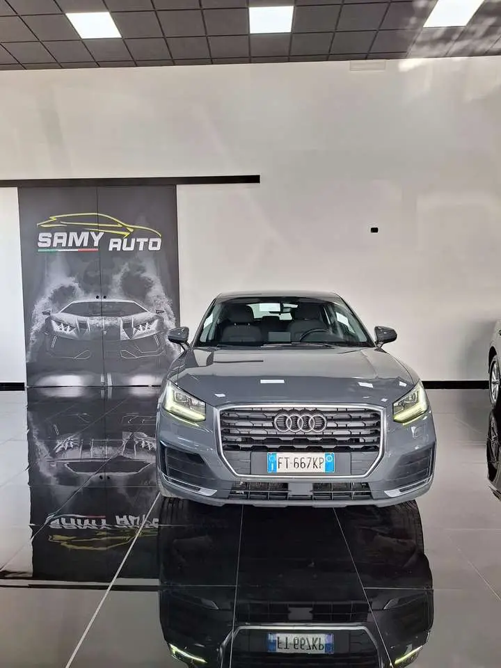 Photo 1 : Audi Q2 2018 Diesel