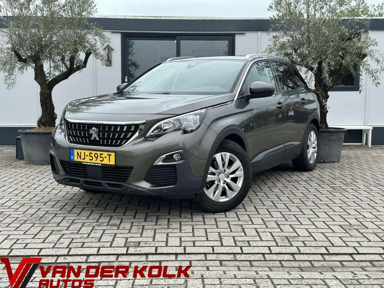 Photo 1 : Peugeot 3008 2017 Essence