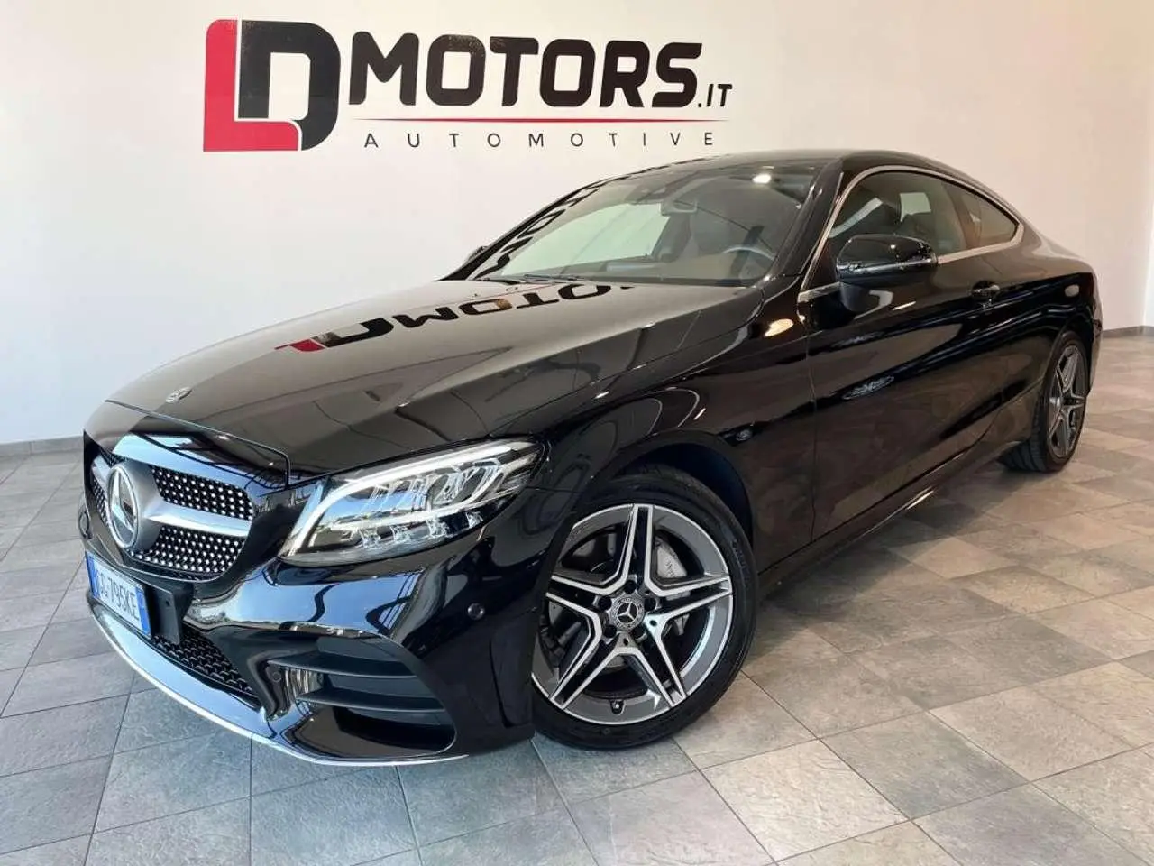 Photo 1 : Mercedes-benz Classe C 2019 Petrol