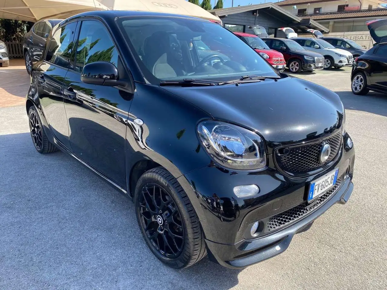 Photo 1 : Smart Forfour 2019 Petrol