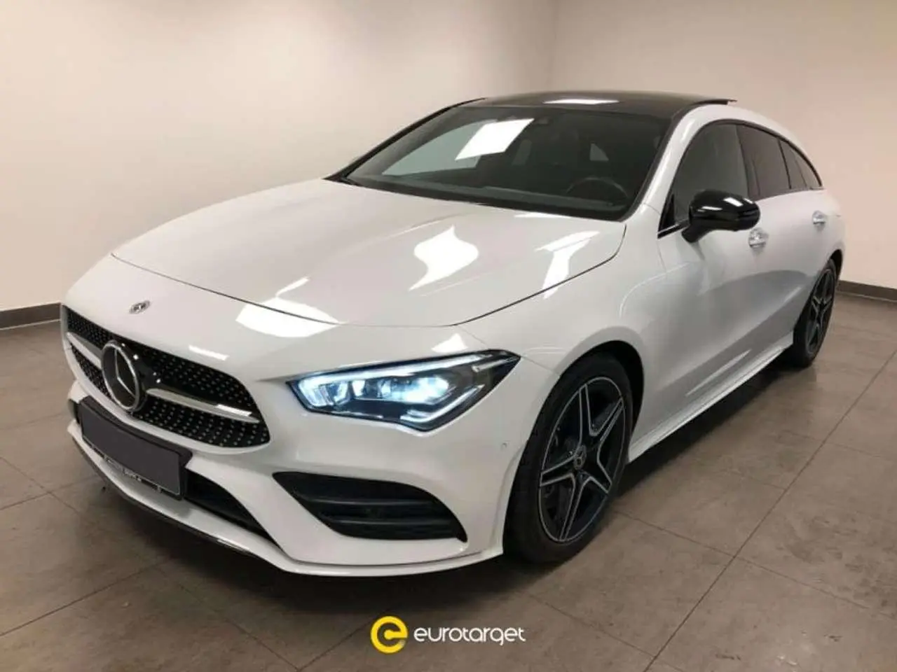 Photo 1 : Mercedes-benz Classe Cla 2020 Petrol