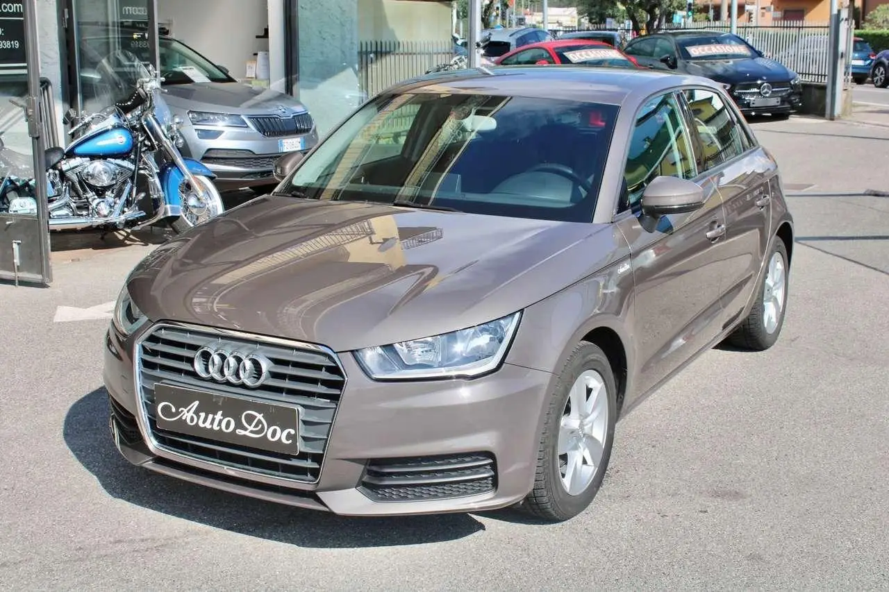 Photo 1 : Audi A1 2017 Diesel