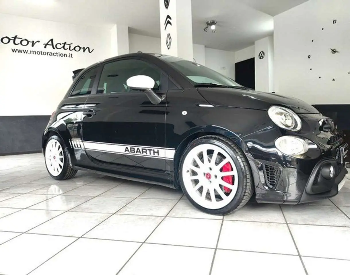 Photo 1 : Abarth 695 2021 Petrol