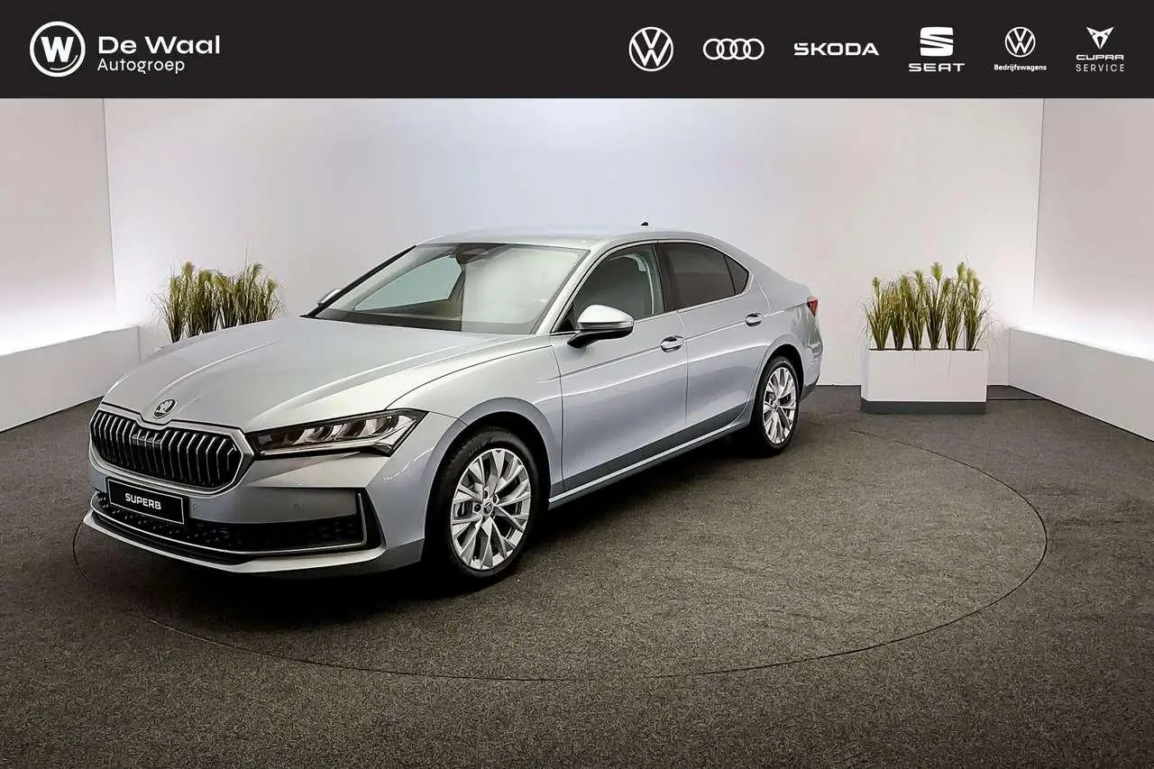 Photo 1 : Skoda Superb 2024 Essence