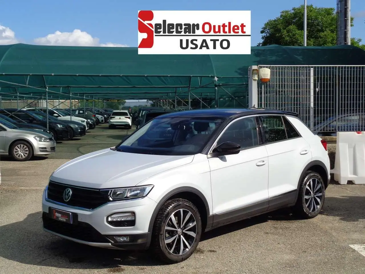 Photo 1 : Volkswagen T-roc 2019 Petrol