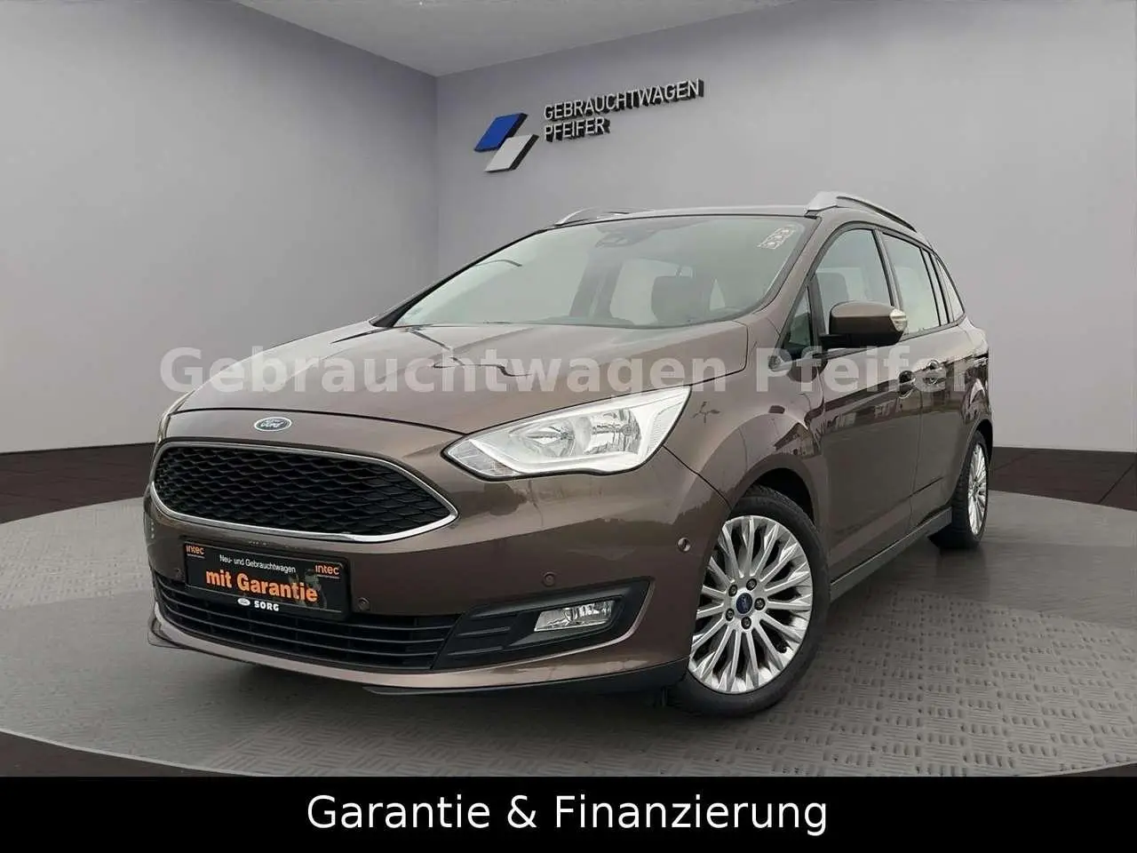 Photo 1 : Ford Grand C-max 2018 Petrol