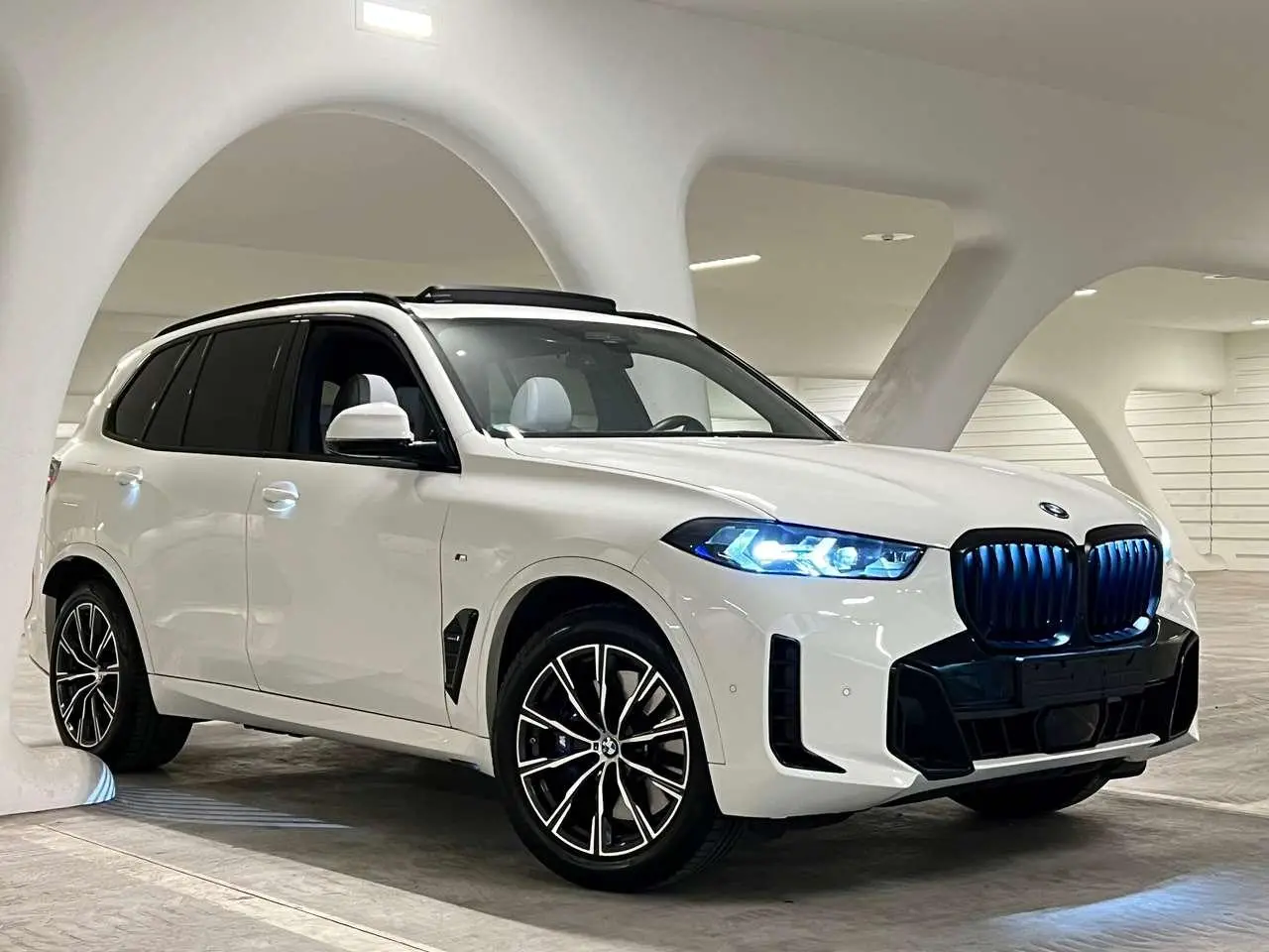 Photo 1 : Bmw X5 2023 Hybride