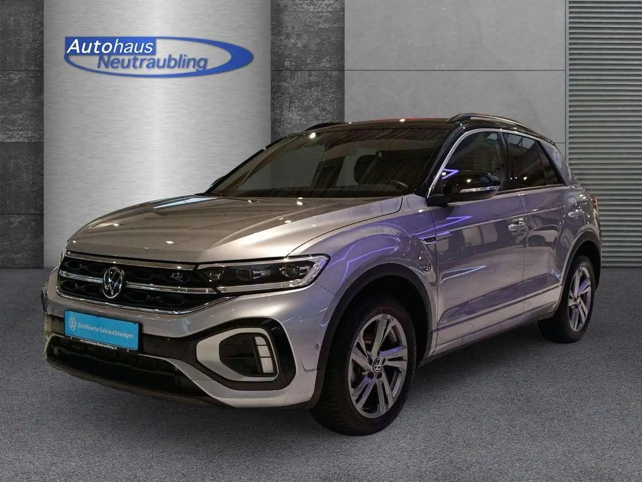 Photo 1 : Volkswagen T-roc 2023 Petrol