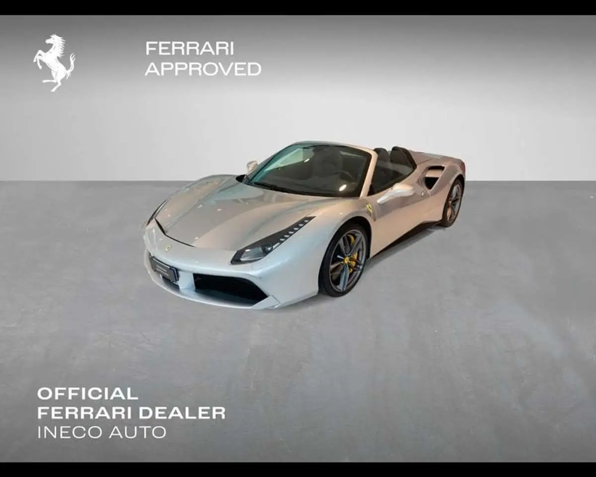 Photo 1 : Ferrari 488 2019 Essence