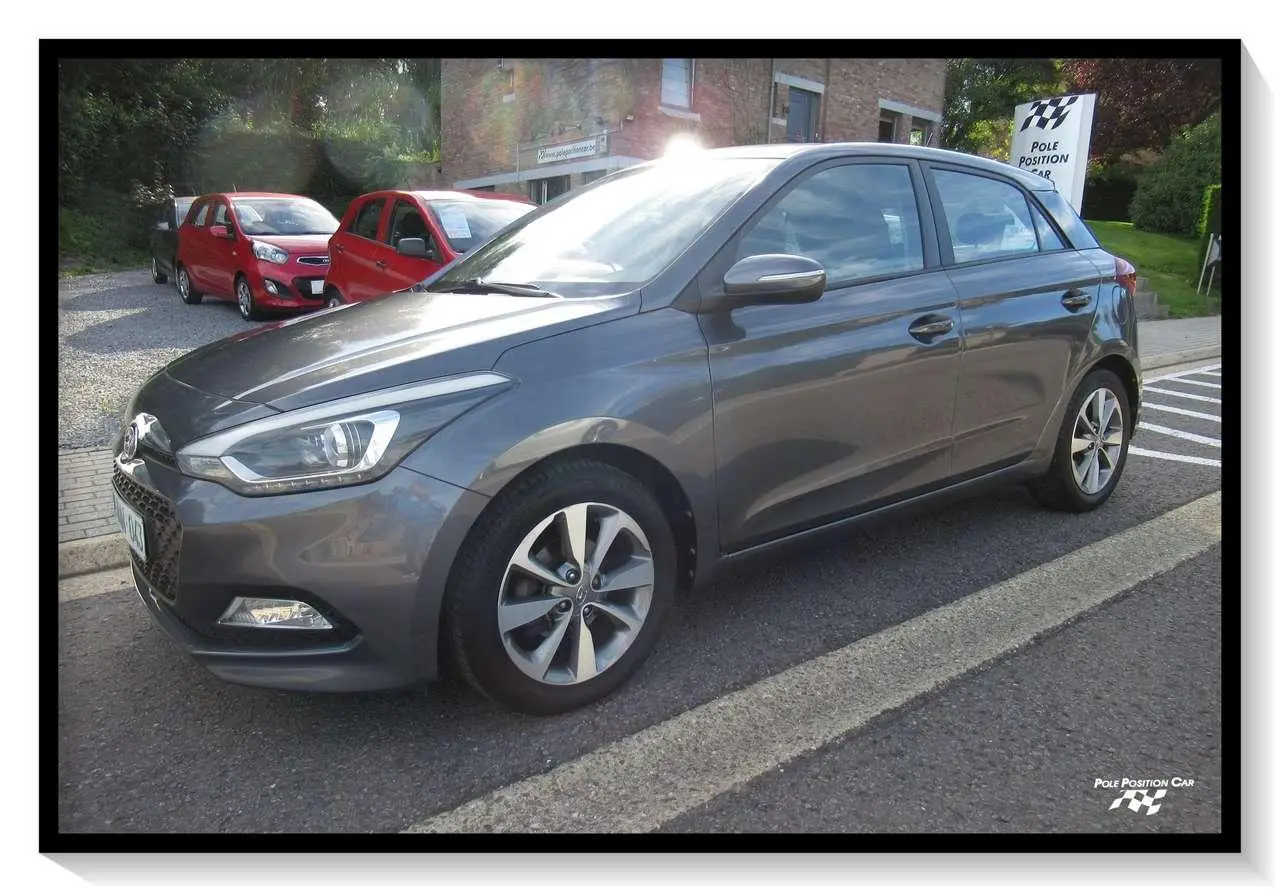 Photo 1 : Hyundai I20 2015 Petrol