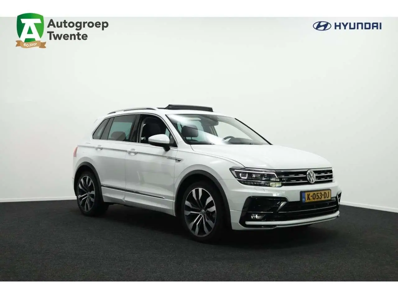 Photo 1 : Volkswagen Tiguan 2019 Essence