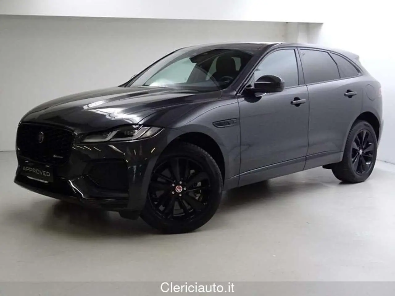 Photo 1 : Jaguar F-pace 2023 Petrol