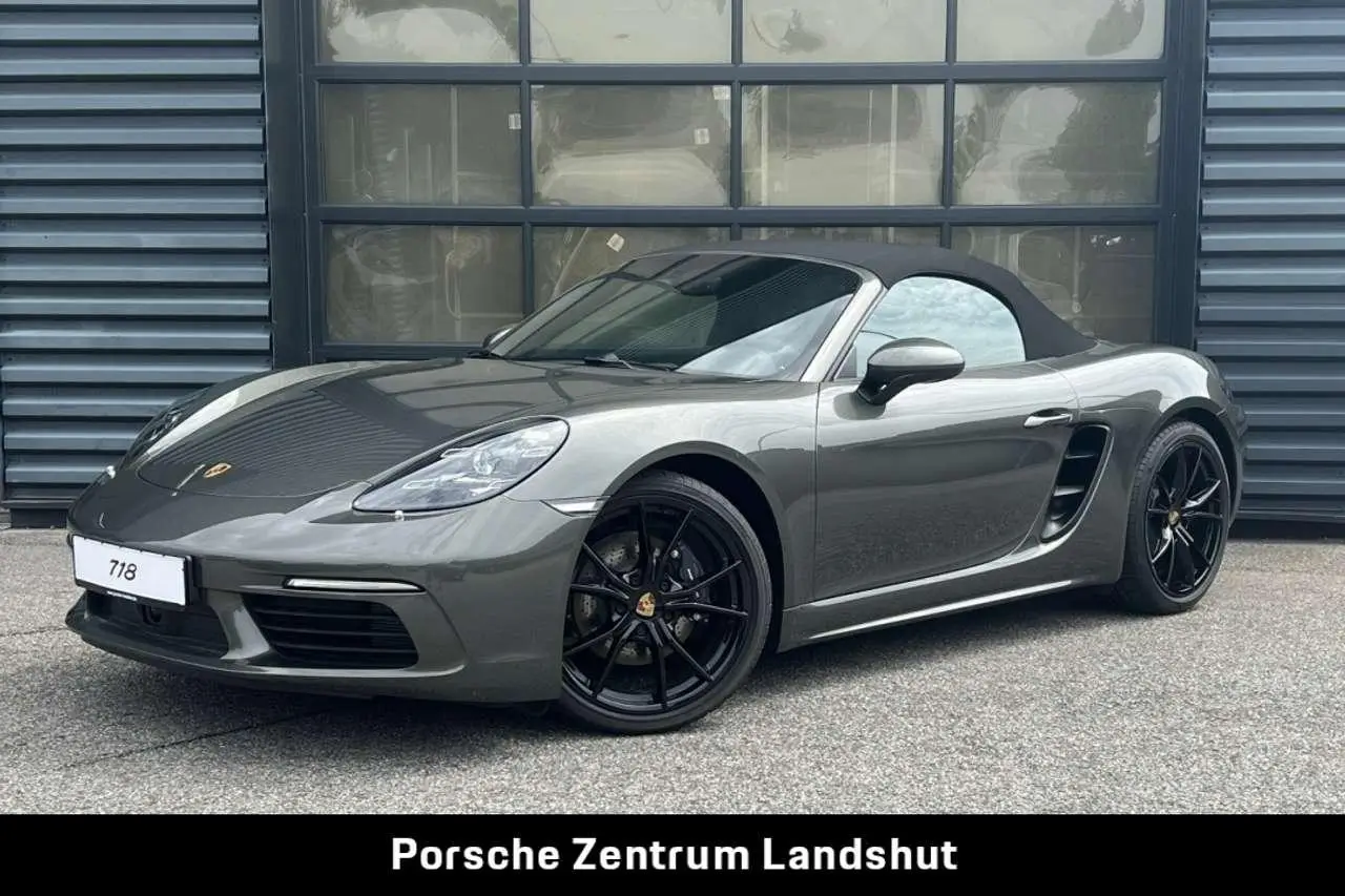 Photo 1 : Porsche Boxster 2024 Essence