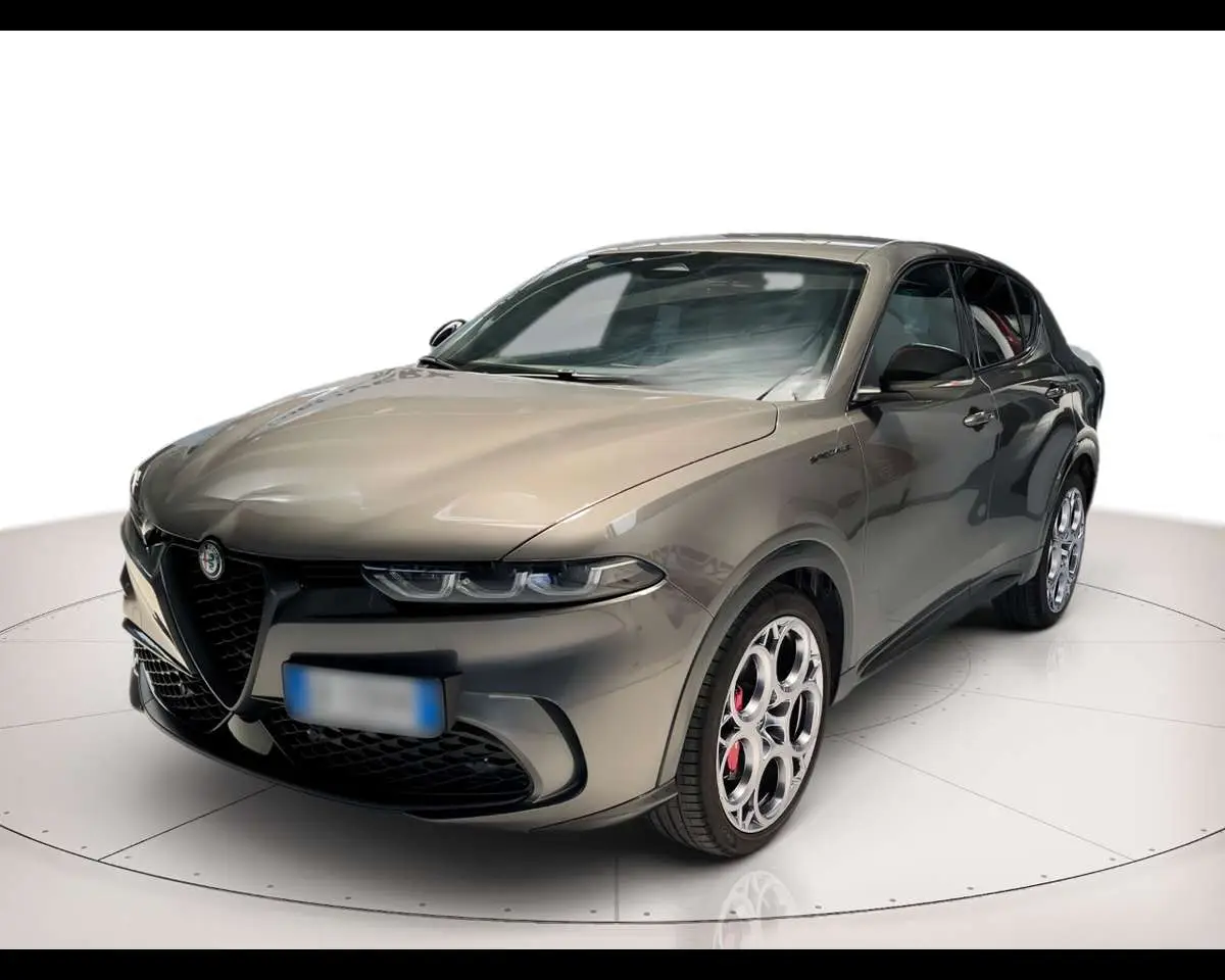 Photo 1 : Alfa Romeo Tonale 2022 Hybrid