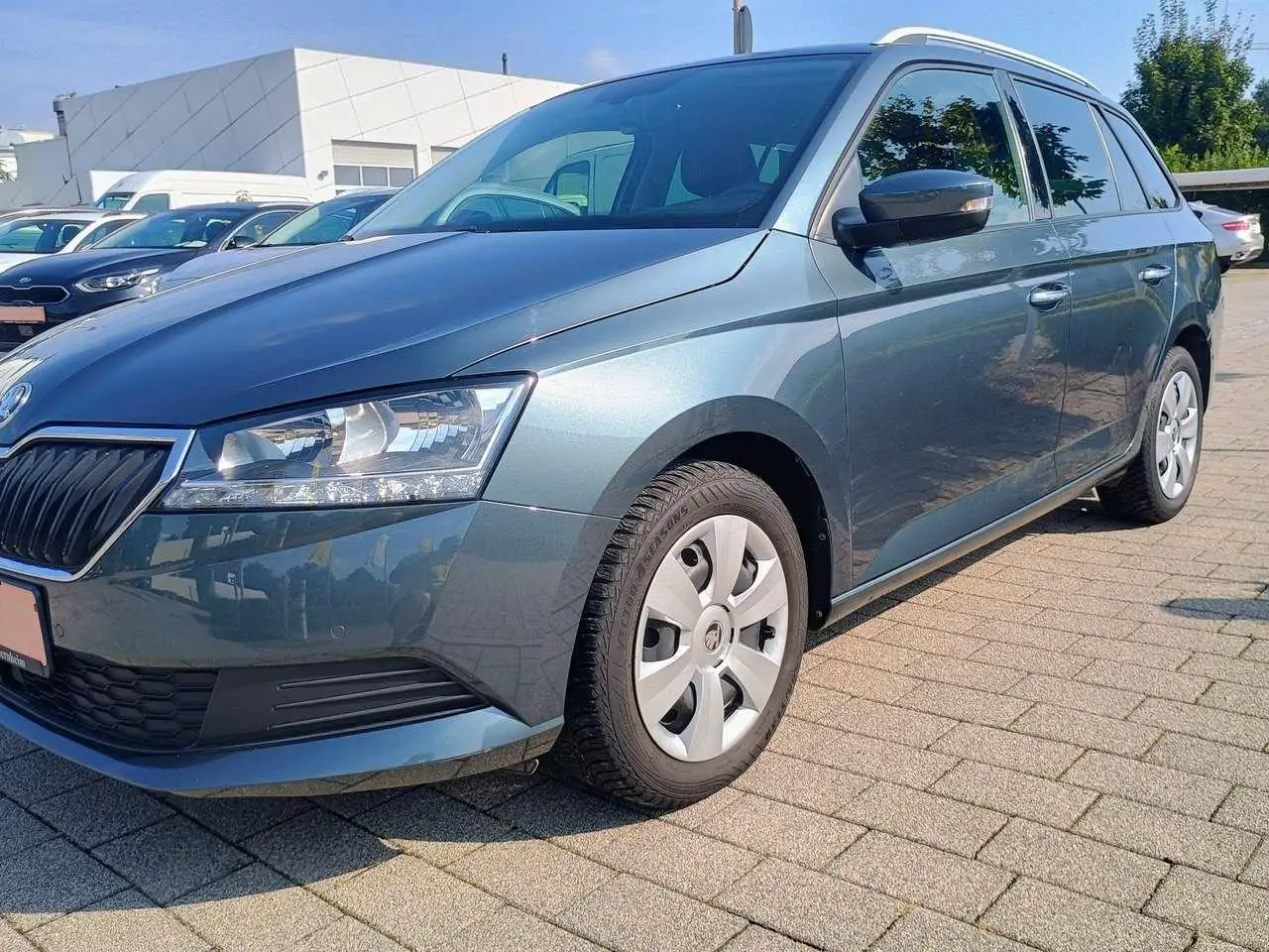 Photo 1 : Skoda Fabia 2021 Petrol