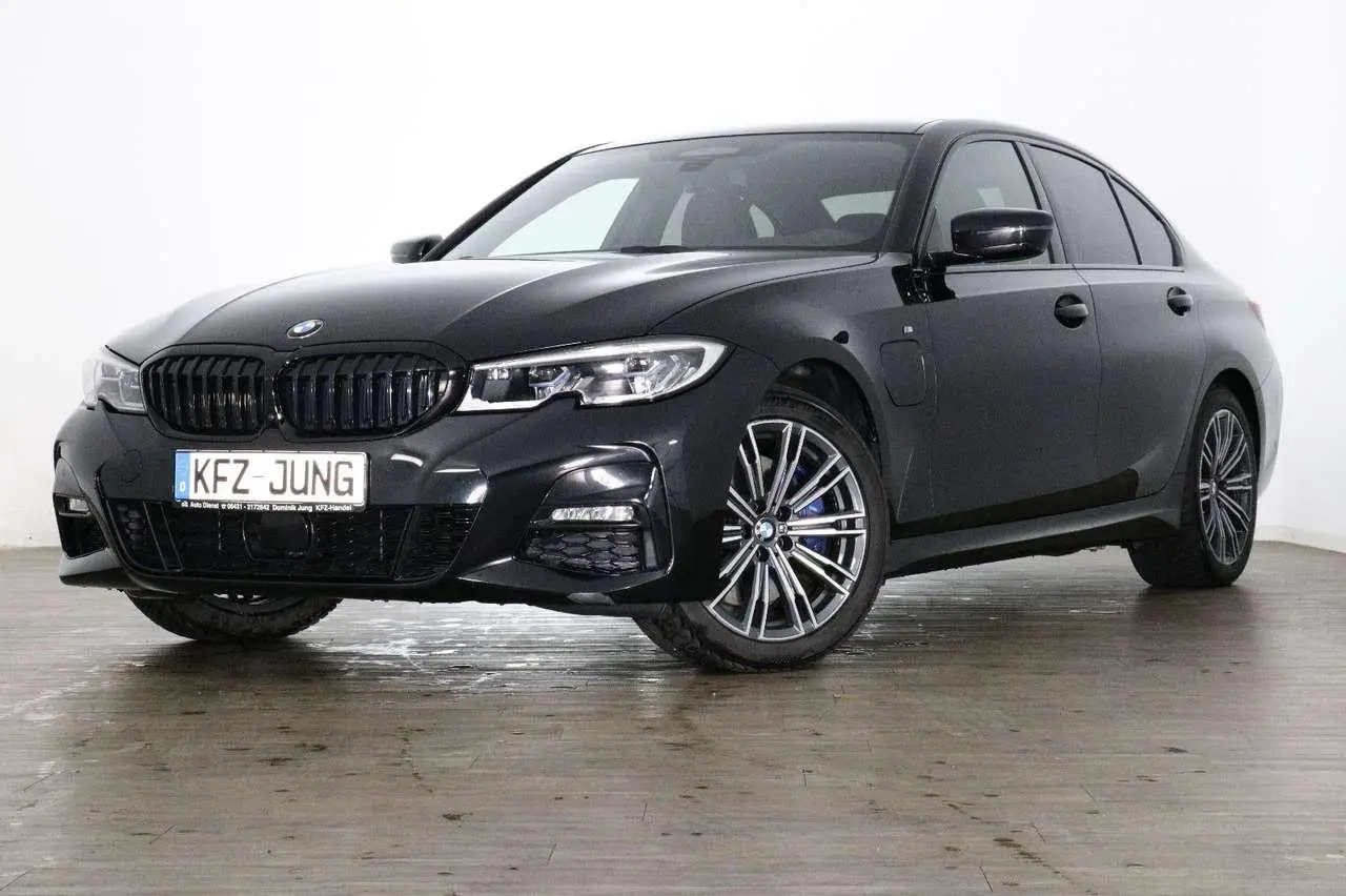 Photo 1 : Bmw Serie 3 2021 Hybrid