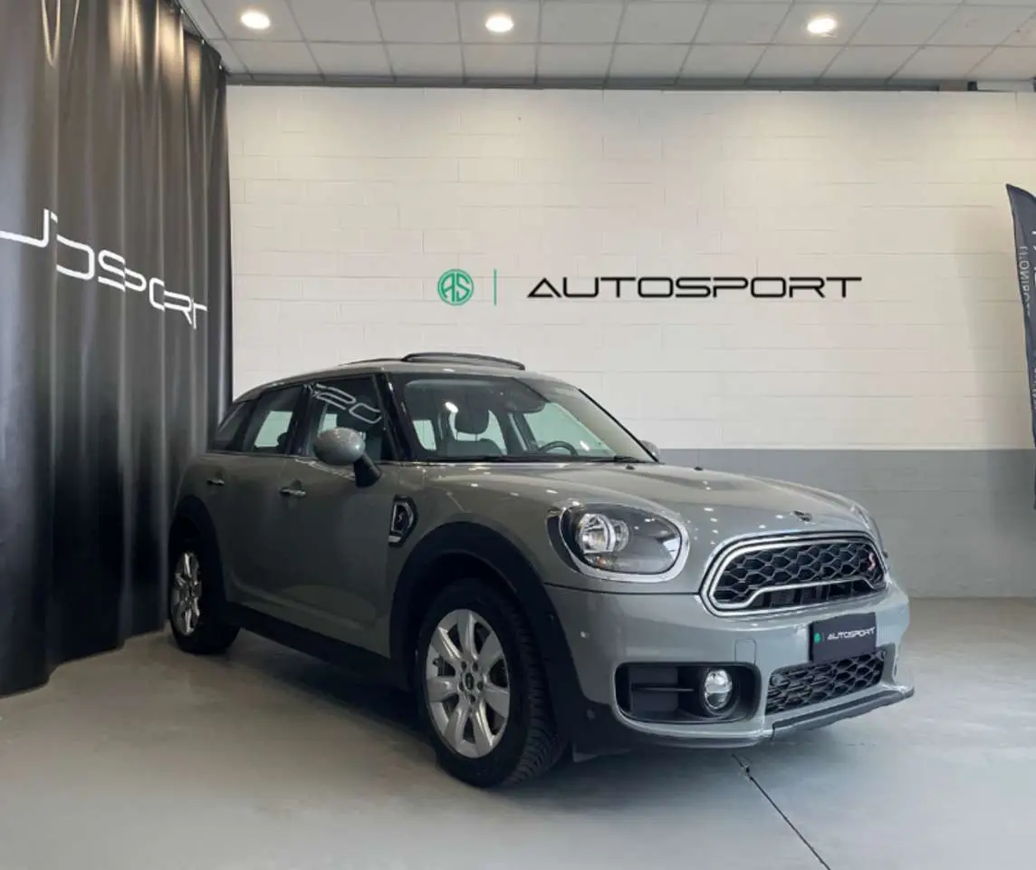 Photo 1 : Mini Cooper 2018 Petrol