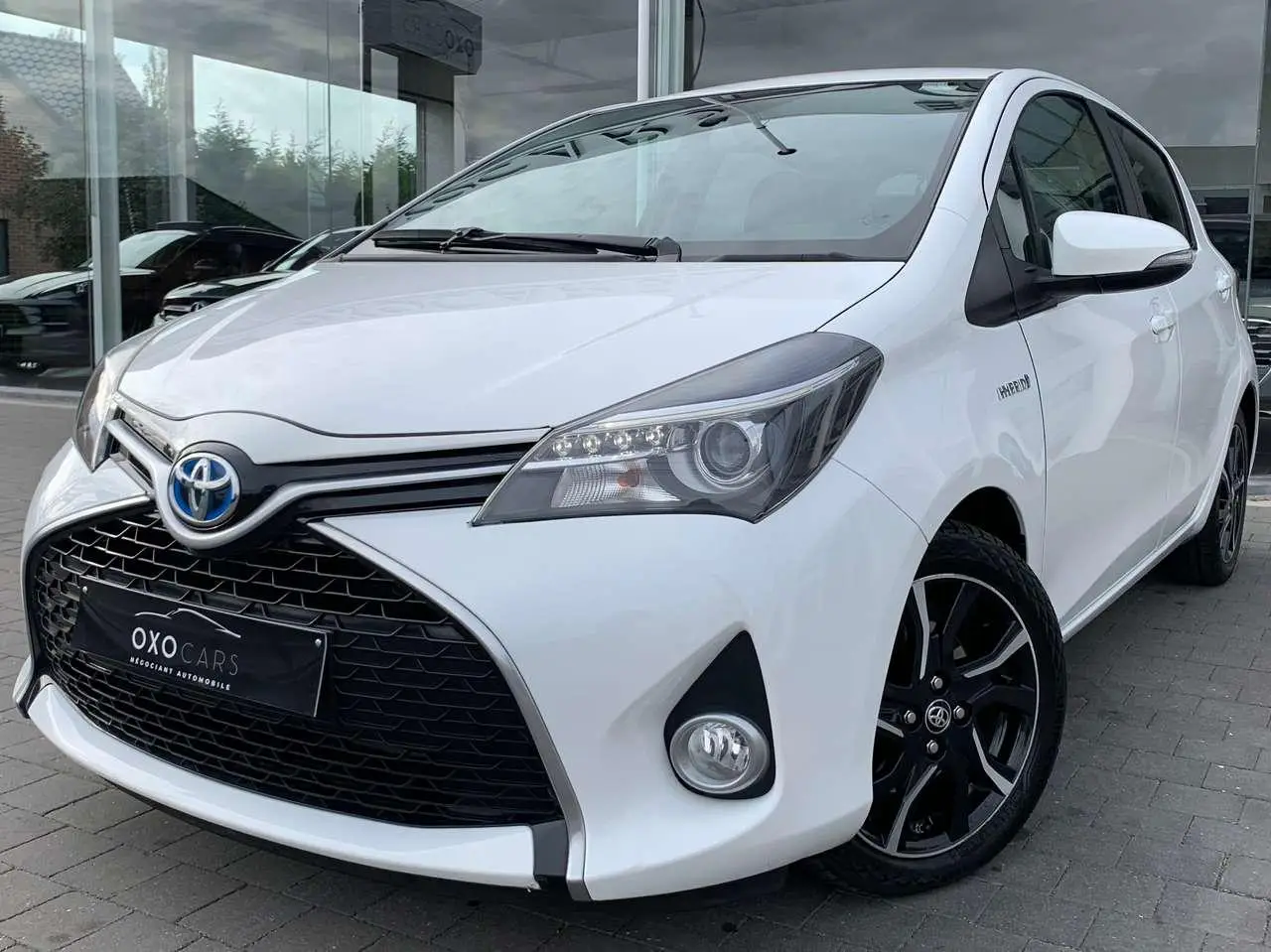 Photo 1 : Toyota Yaris 2017 Petrol