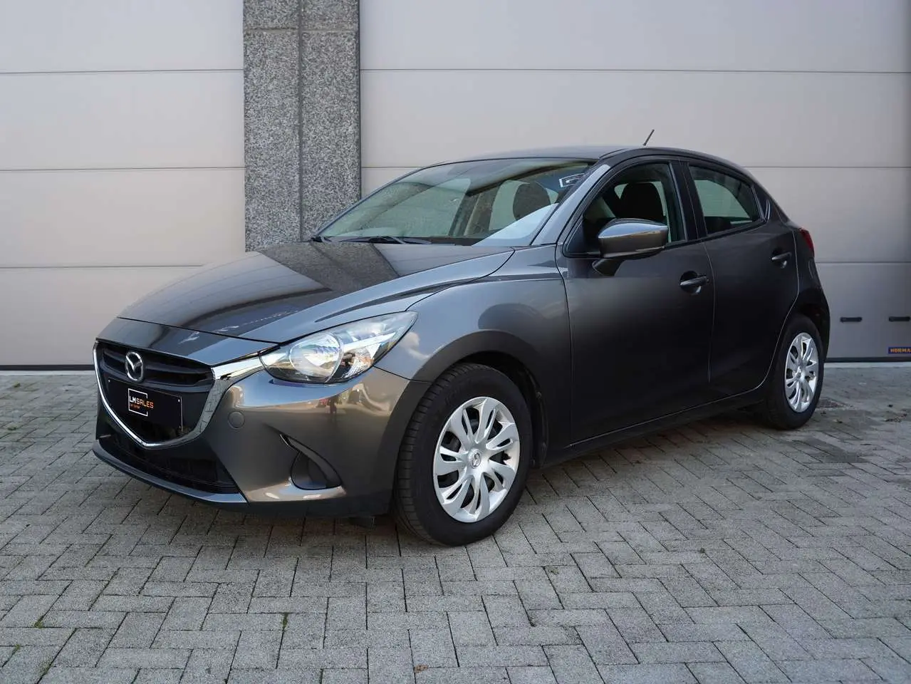 Photo 1 : Mazda 2 2018 Petrol