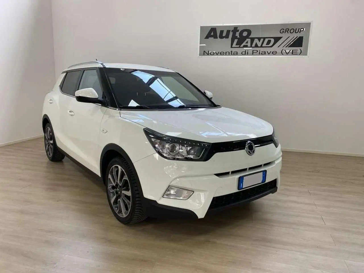 Photo 1 : Ssangyong Tivoli 2015 Diesel