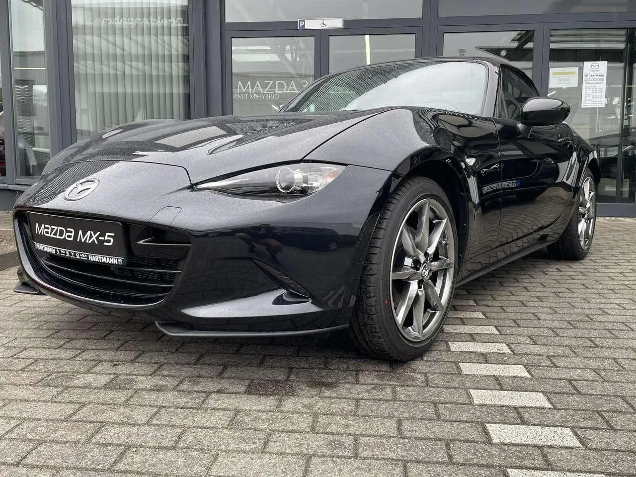 Photo 1 : Mazda Mx-5 2024 Essence