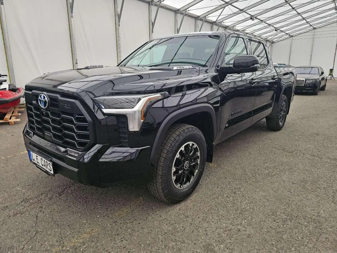 Photo 1 : Toyota Tundra 2024 Hybride