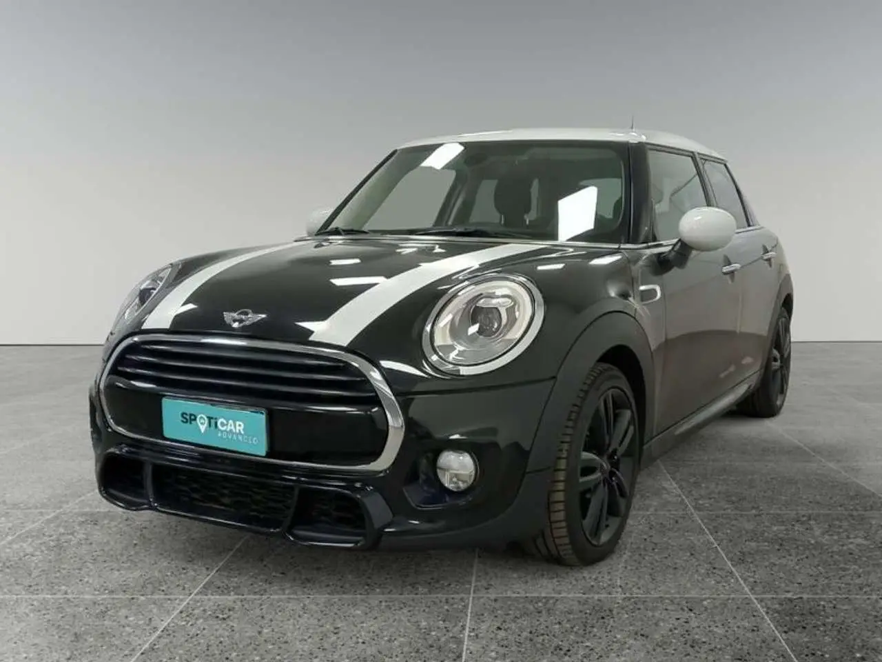 Photo 1 : Mini Cooper 2017 Diesel