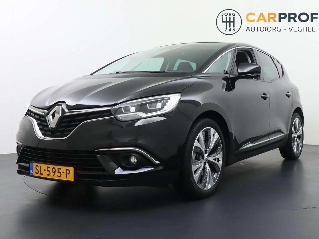 Photo 1 : Renault Scenic 2018 Essence