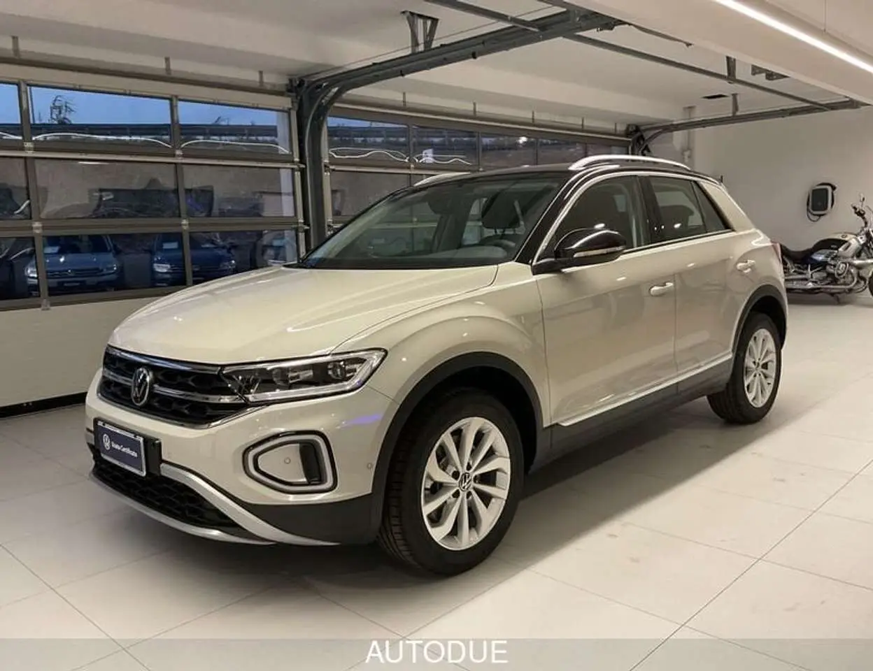 Photo 1 : Volkswagen T-roc 2024 Diesel