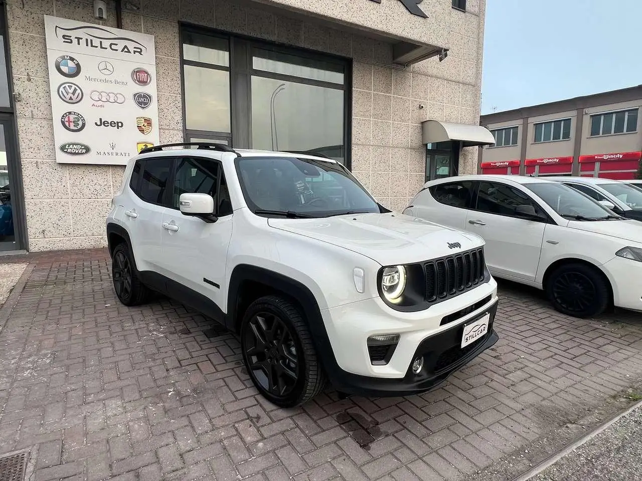 Photo 1 : Jeep Renegade 2021 Hybrid