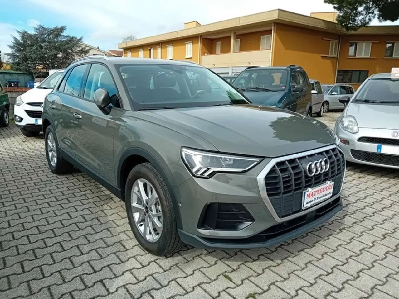 Photo 1 : Audi Q3 2023 Diesel