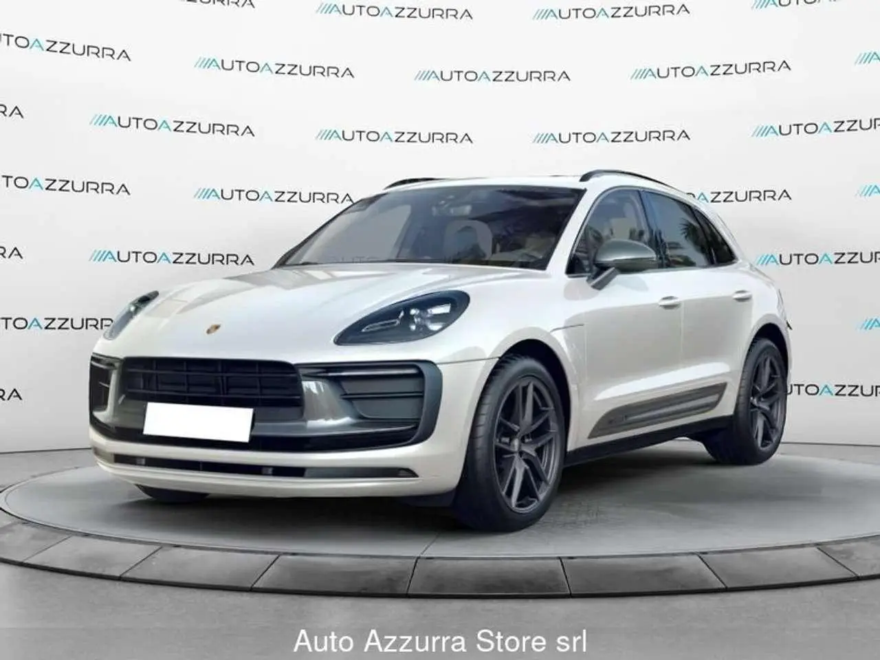 Photo 1 : Porsche Macan 2024 Essence