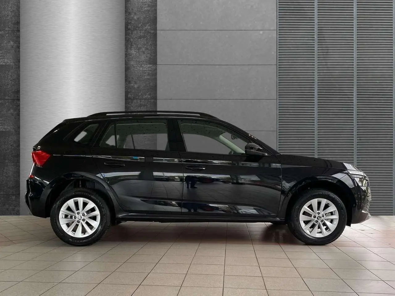 Photo 1 : Skoda Kamiq 2024 Petrol