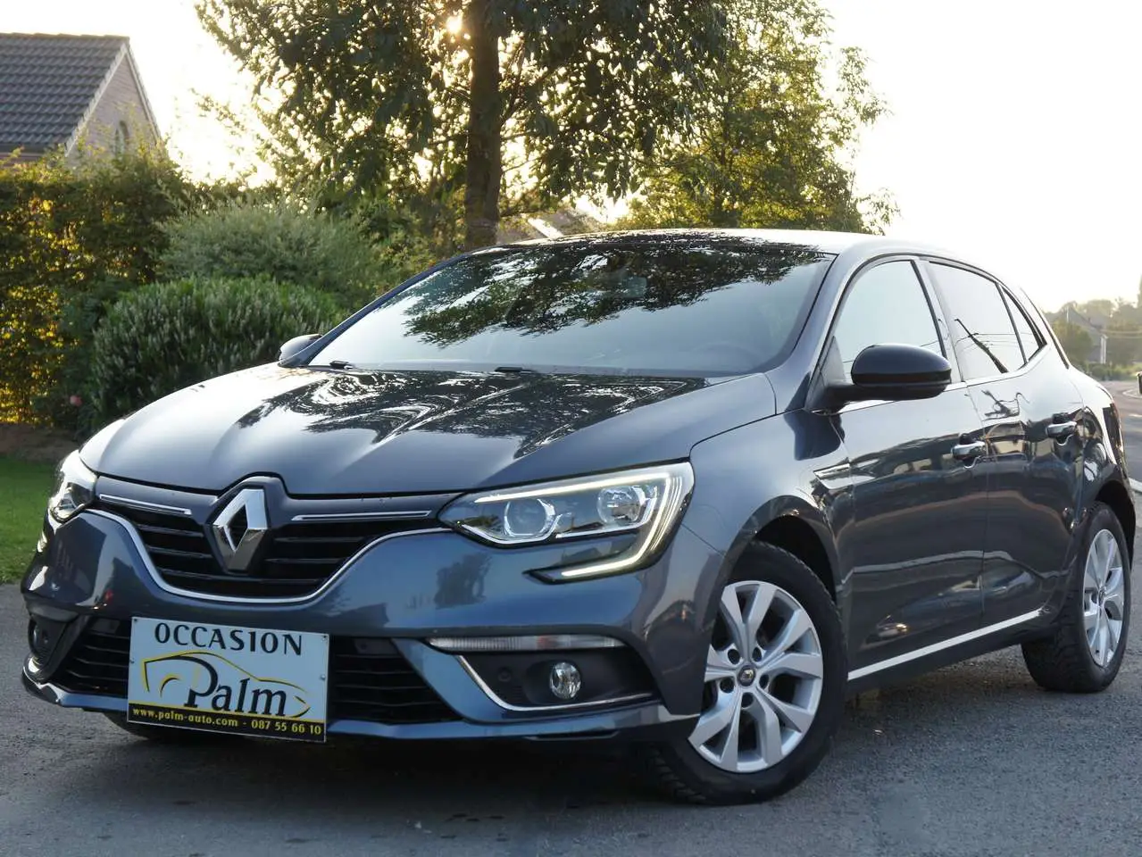 Photo 1 : Renault Megane 2019 Essence