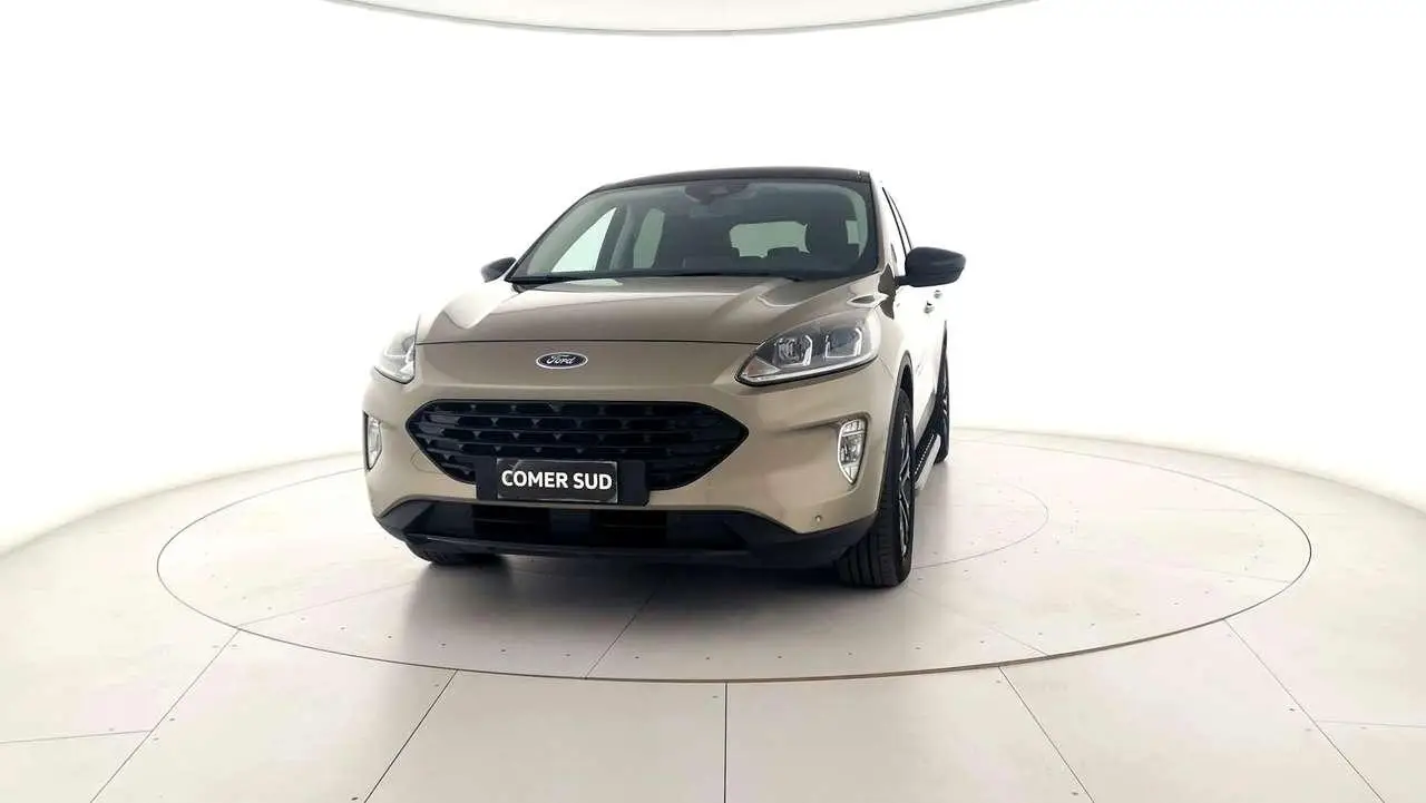 Photo 1 : Ford Kuga 2021 Hybrid