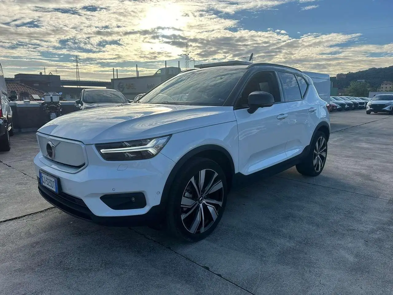 Photo 1 : Volvo Xc40 2022 Electric