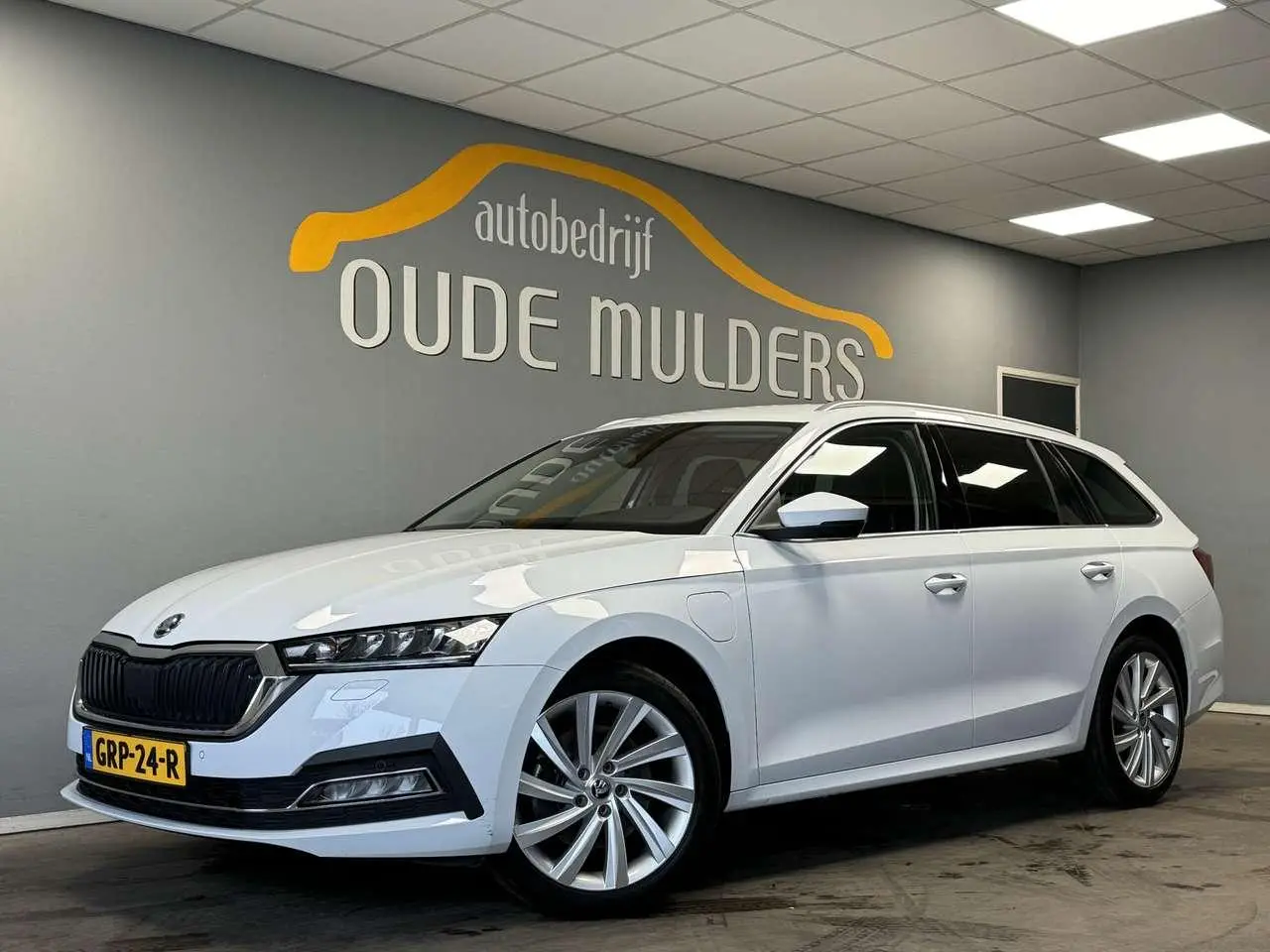 Photo 1 : Skoda Octavia 2021 Hybride