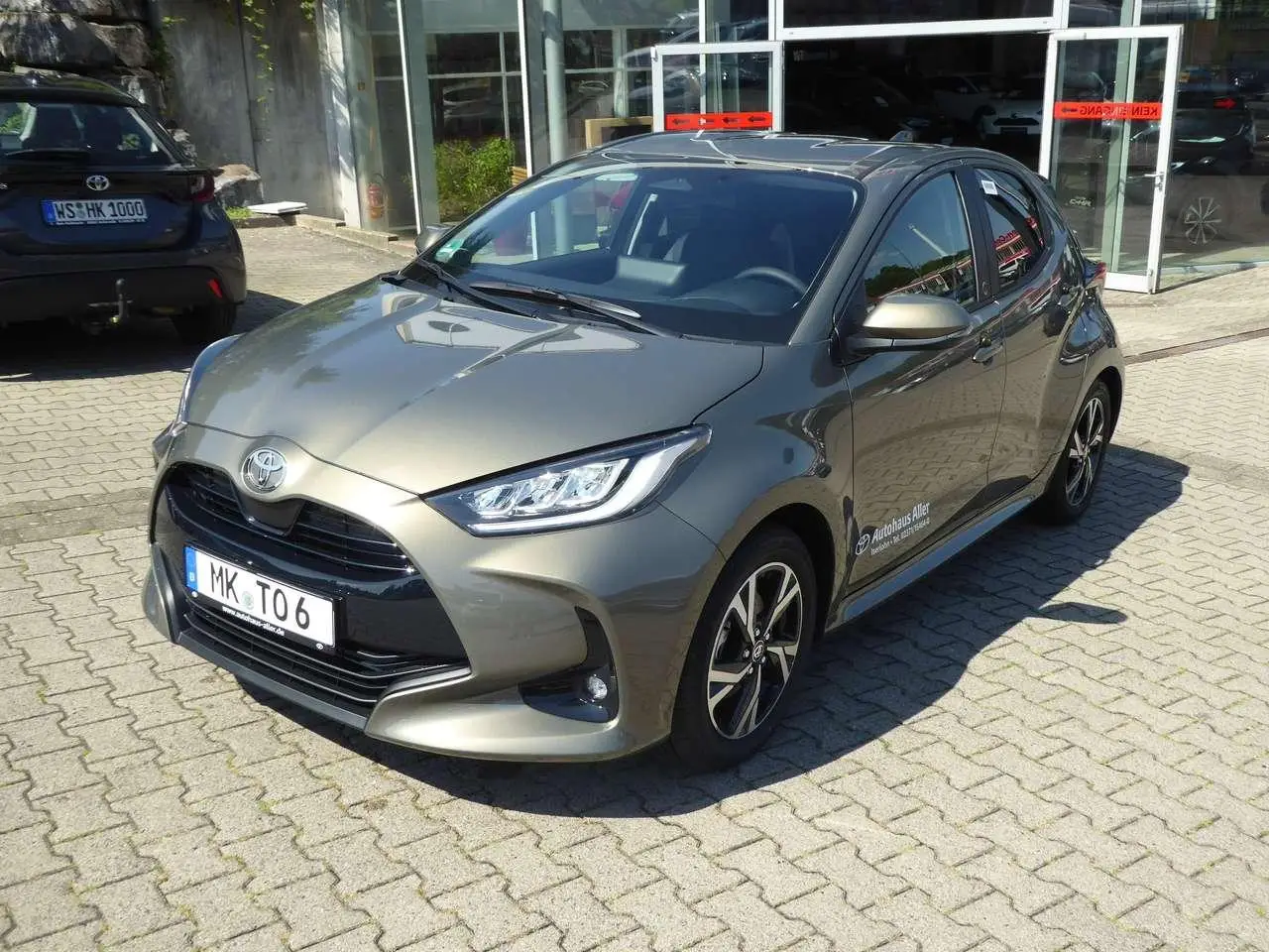 Photo 1 : Toyota Yaris 2024 Petrol