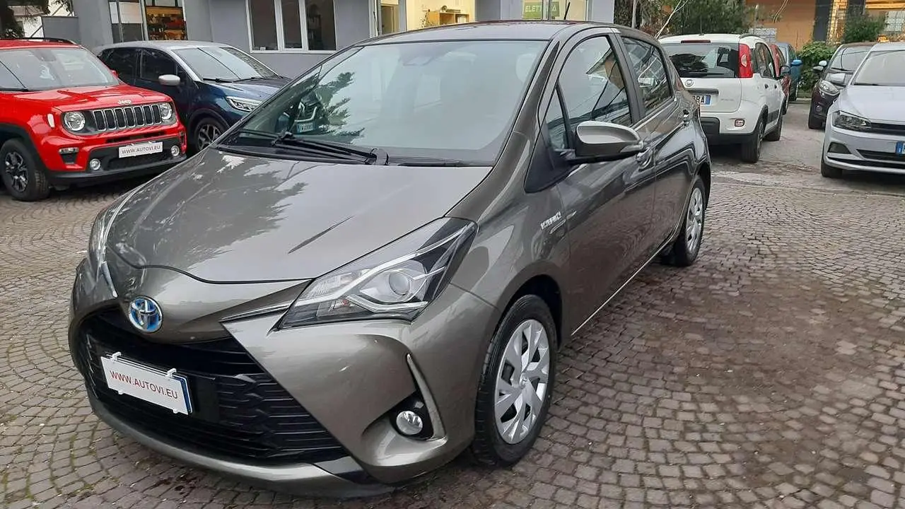 Photo 1 : Toyota Yaris 2018 Hybride