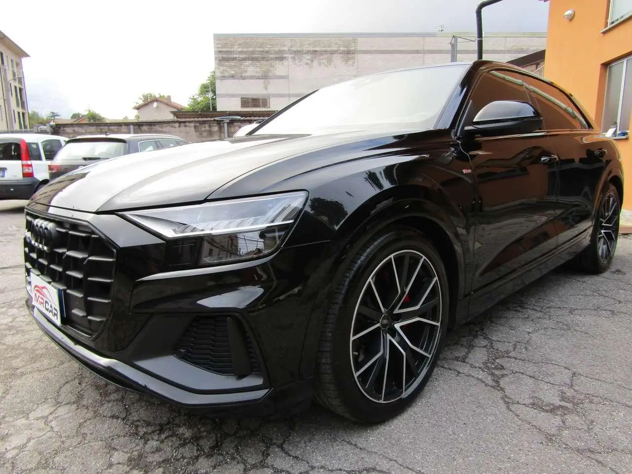 Photo 1 : Audi Q8 2022 Hybride