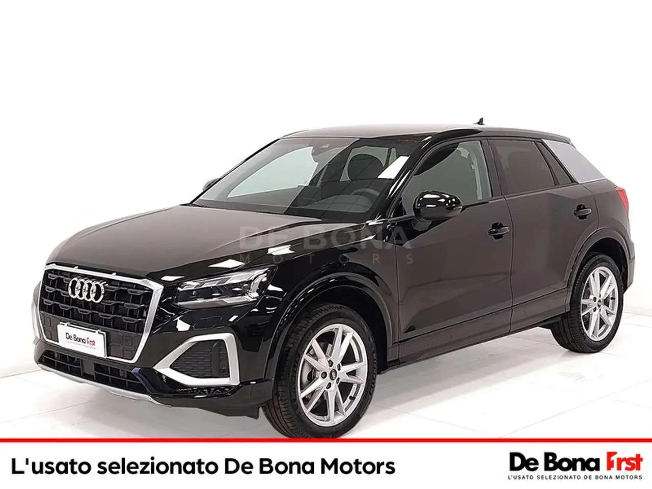 Photo 1 : Audi Q2 2024 Petrol