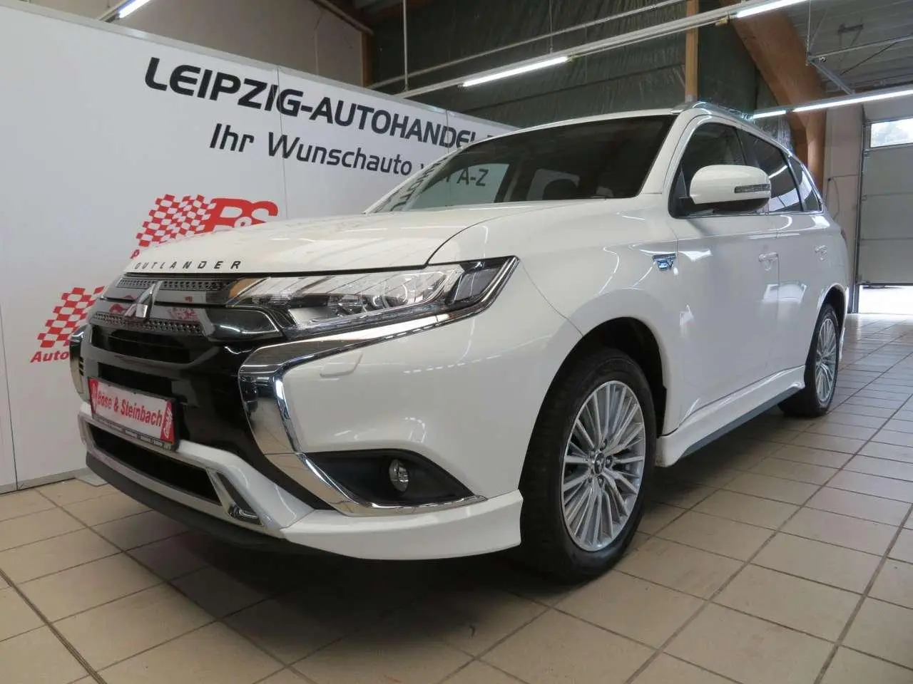 Photo 1 : Mitsubishi Outlander 2020 Hybrid