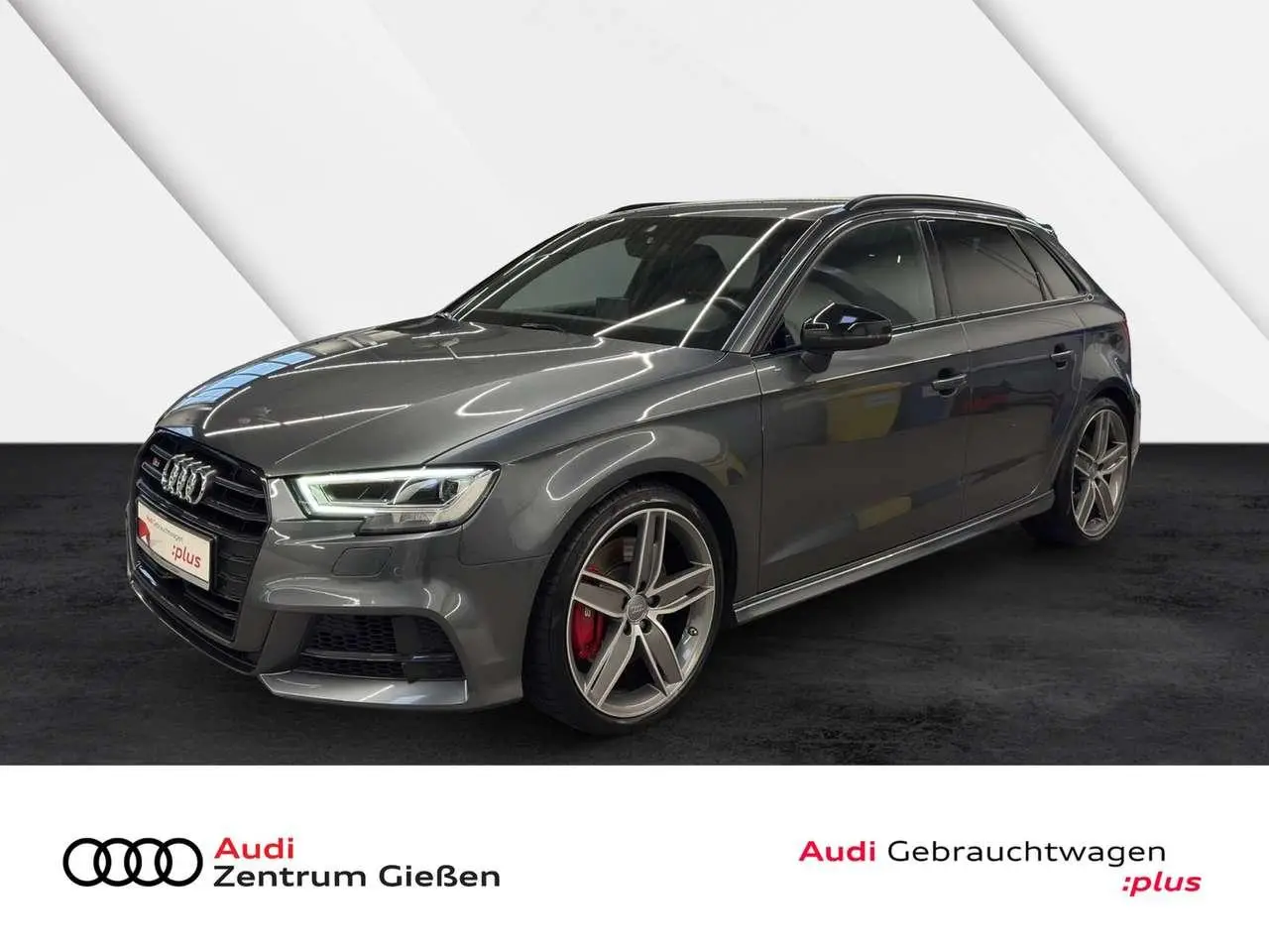 Photo 1 : Audi S3 2019 Essence