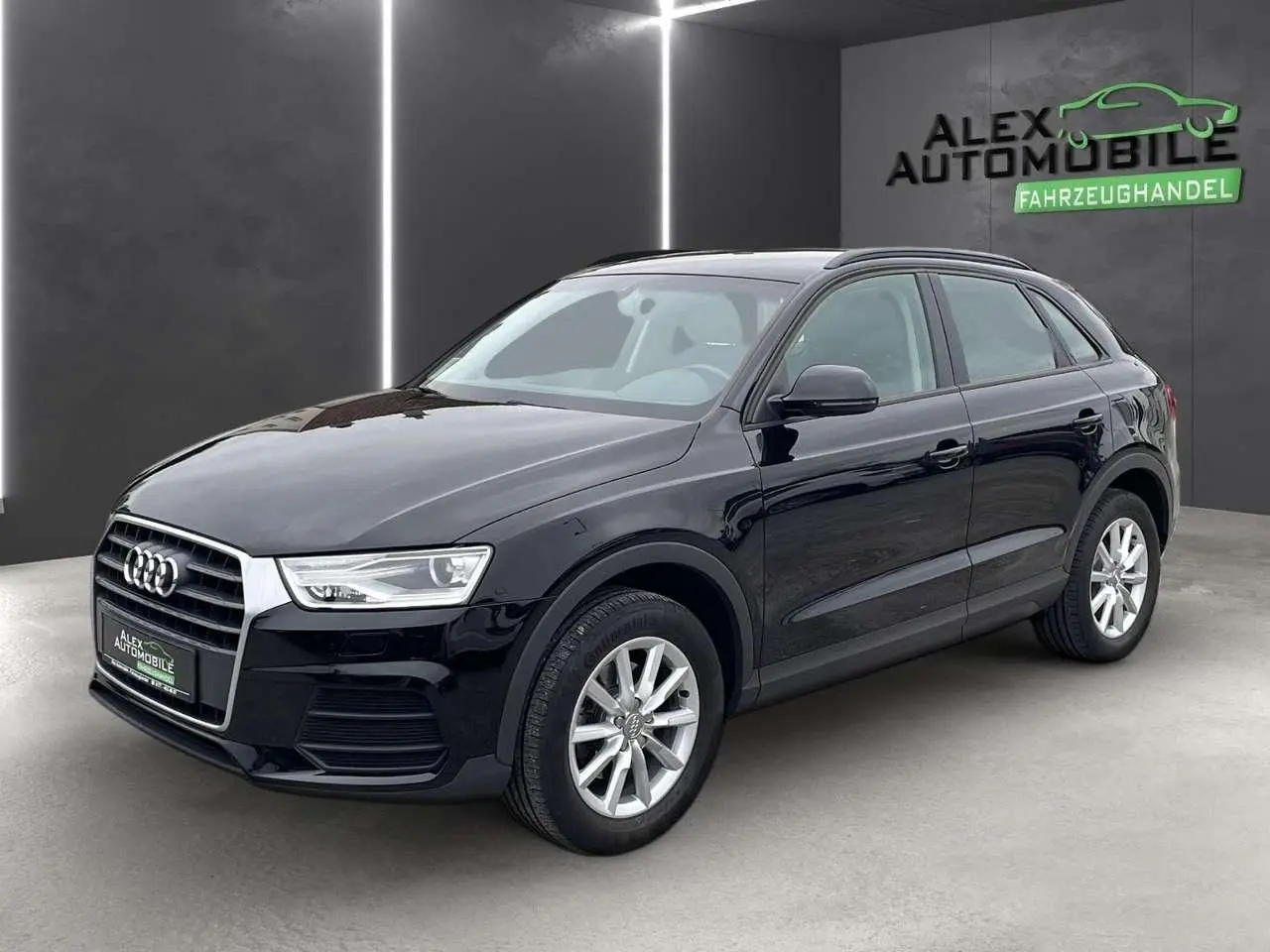 Photo 1 : Audi Q3 2015 Petrol