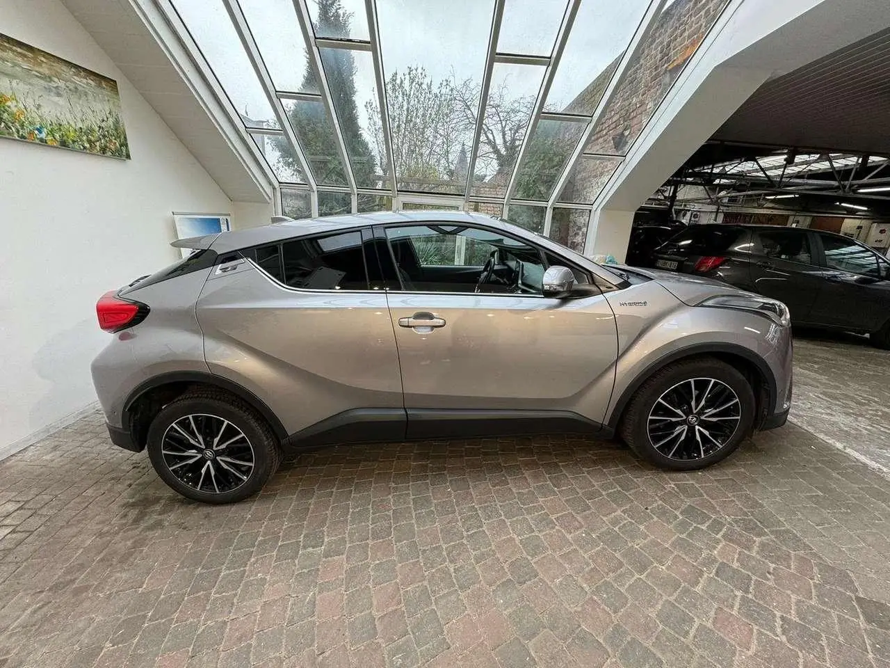 Photo 1 : Toyota C-hr 2017 Hybride