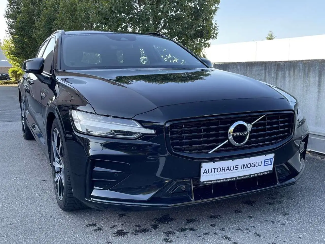 Photo 1 : Volvo V60 2021 Essence