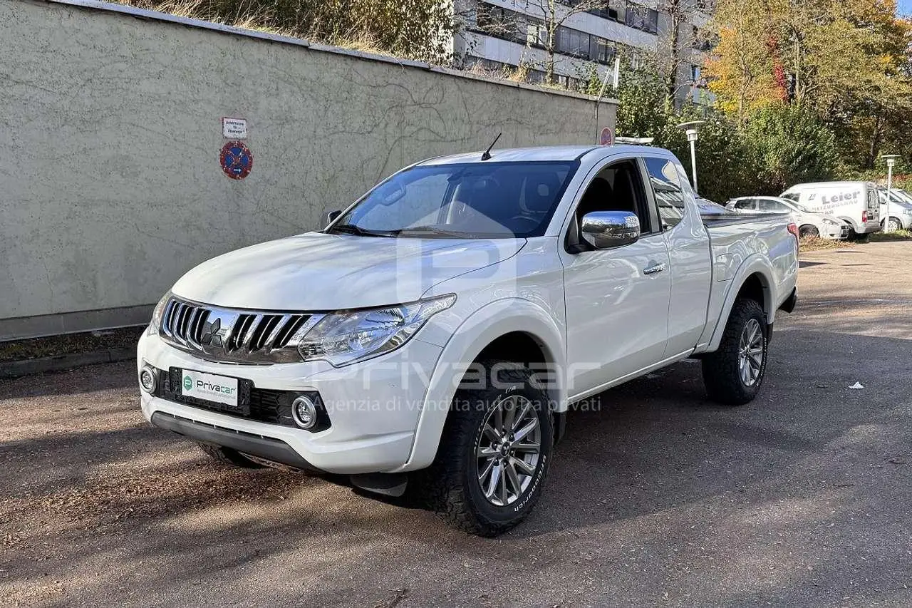 Photo 1 : Mitsubishi L200 2015 Diesel