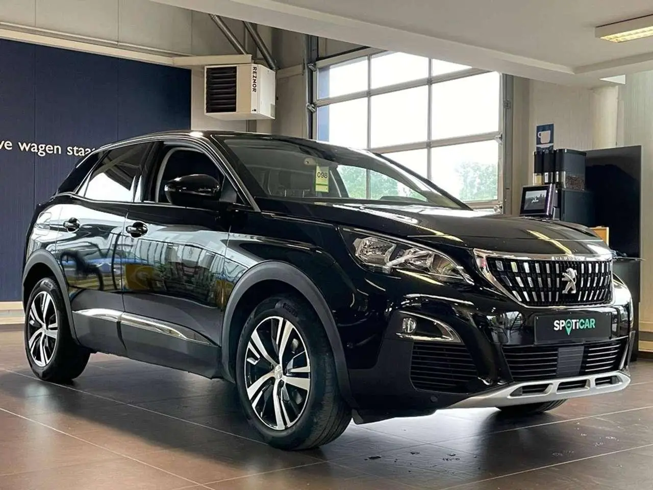 Photo 1 : Peugeot 3008 2019 Essence