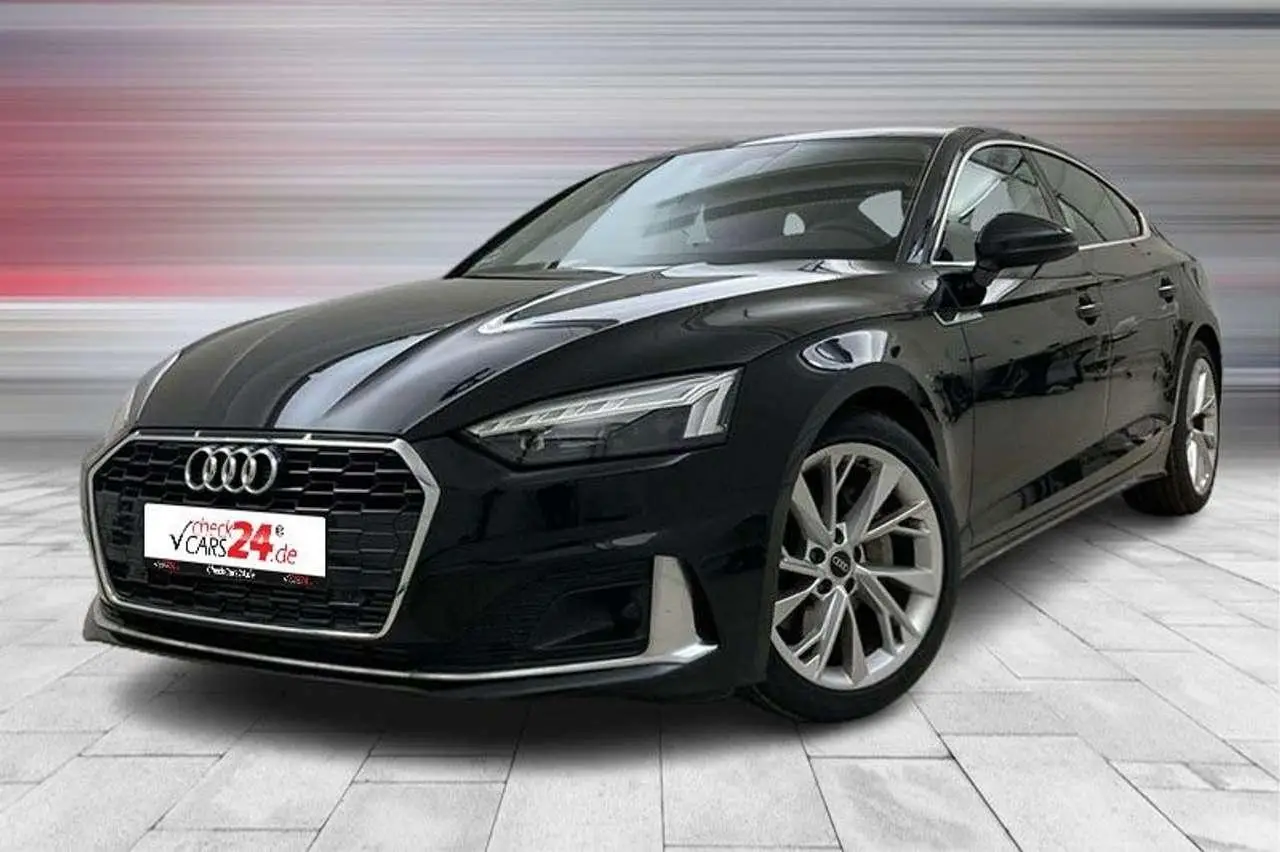 Photo 1 : Audi A5 2023 Essence