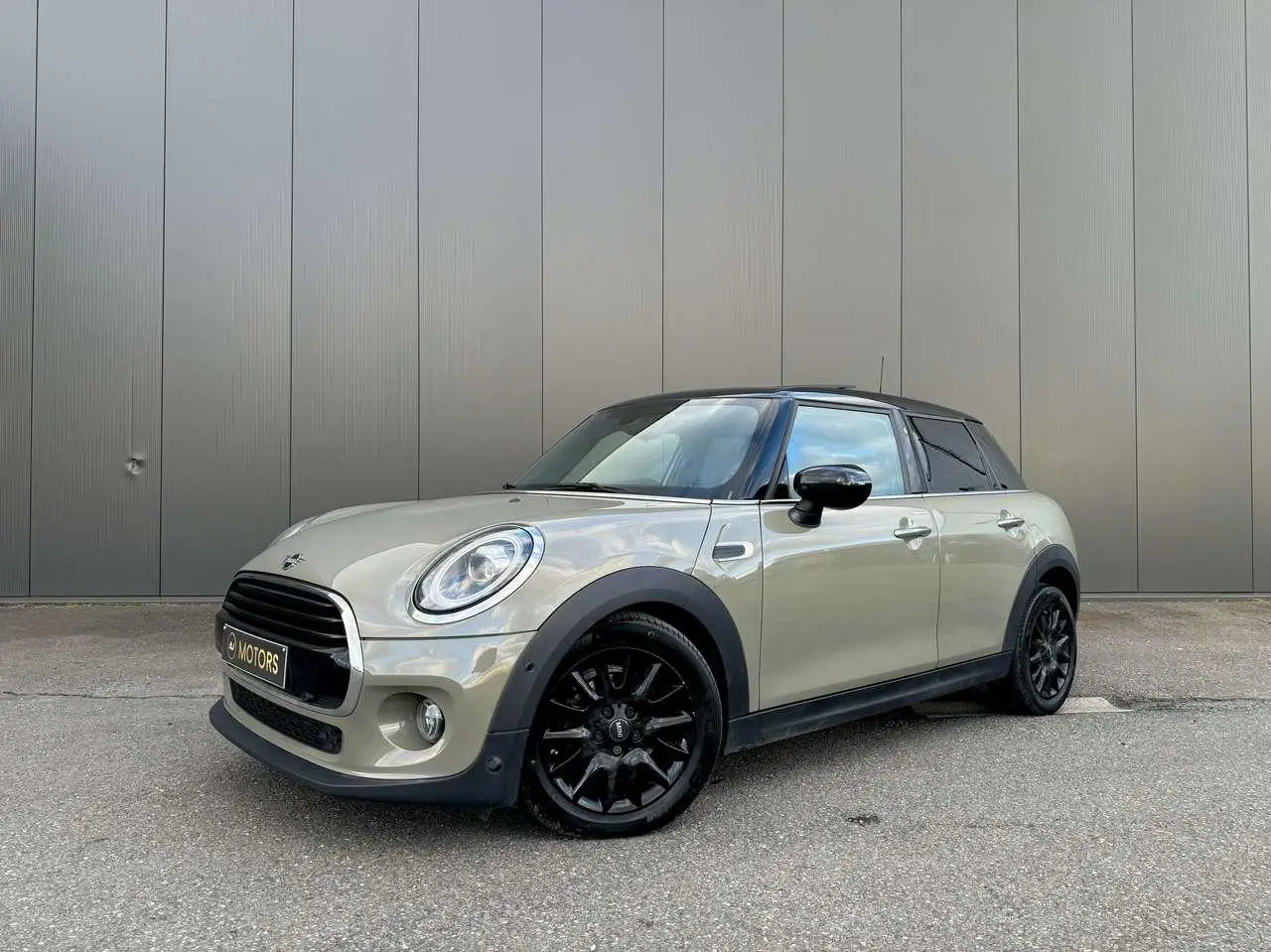 Photo 1 : Mini Cooper 2019 Petrol